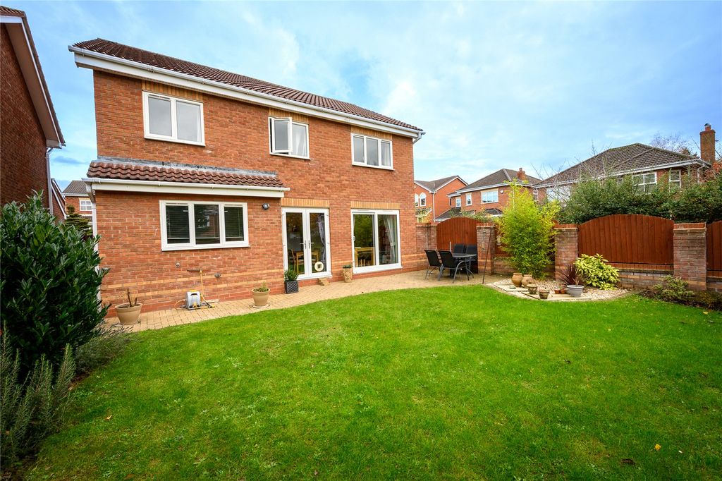 Property photo 3 of 30 Picture No. 12