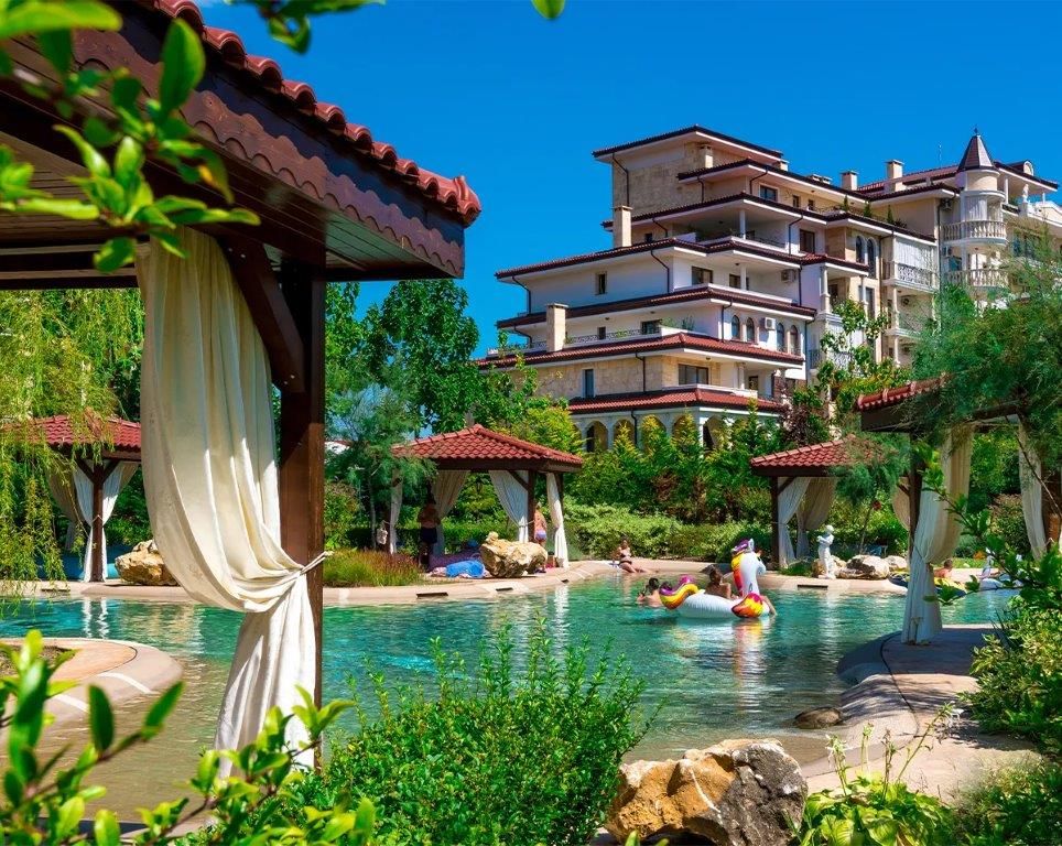 Property photo 1 of 37