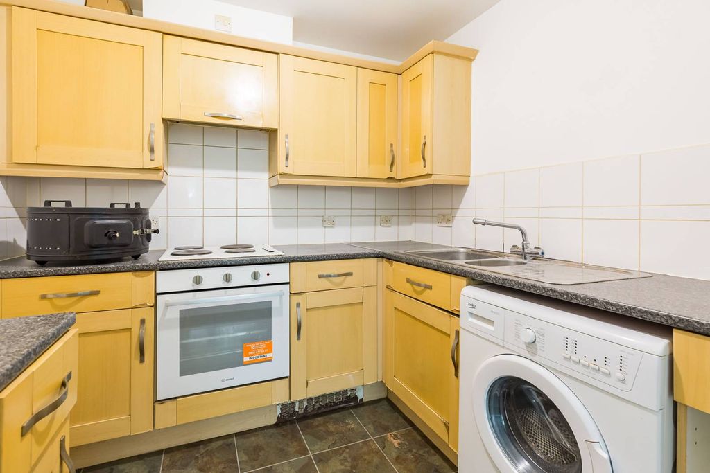 Property photo 3 of 13