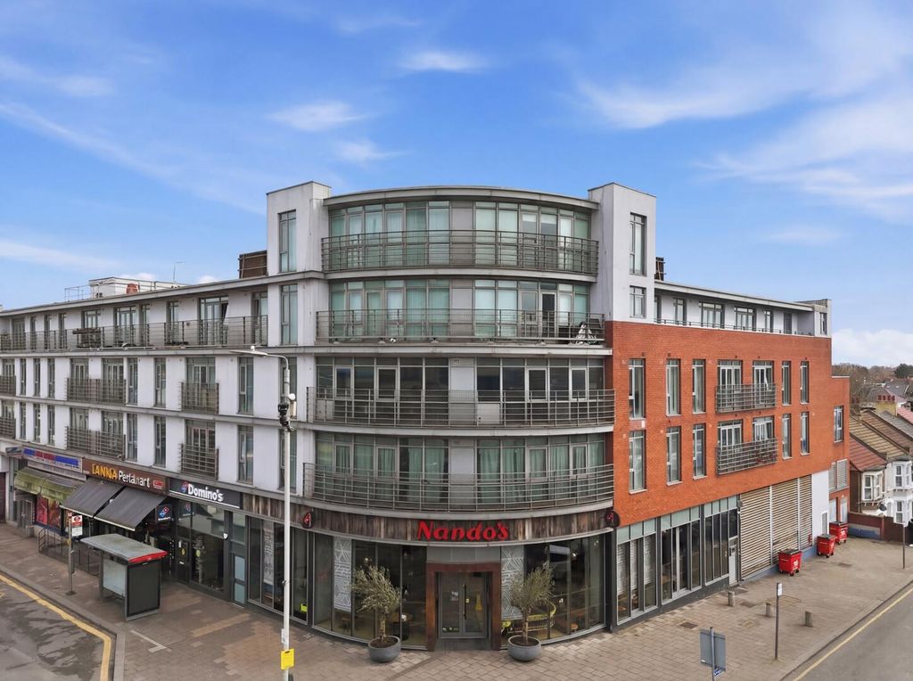 Property photo 1 of 12 Front (Exterior)