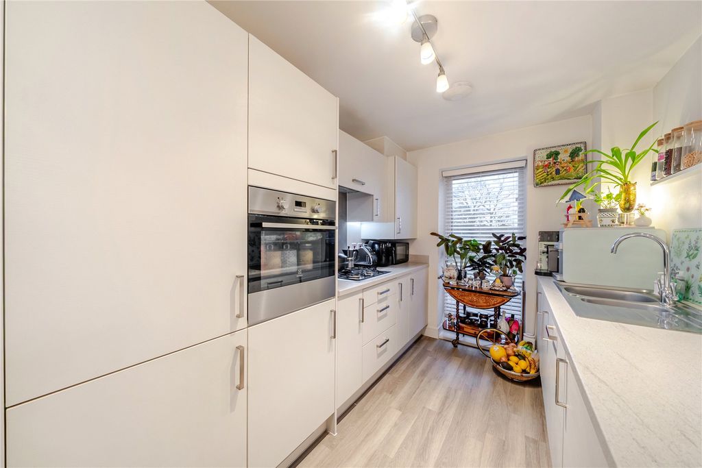 Property photo 3 of 13 Picture No. 01