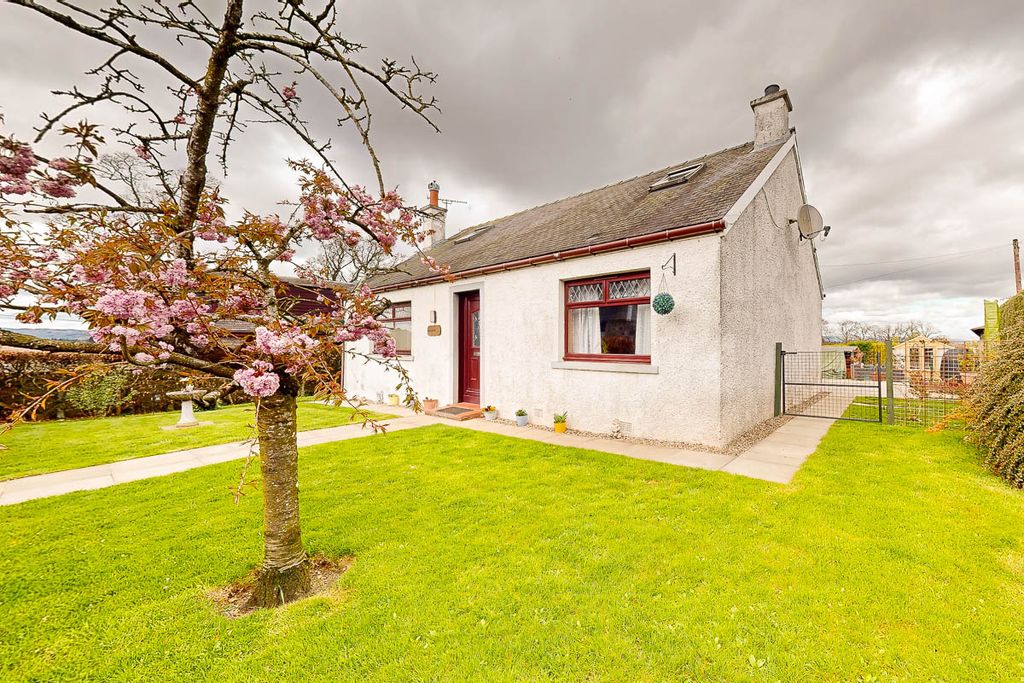 Property photo 1 of 27