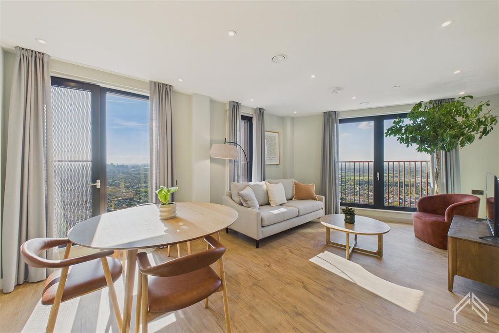 Property photo 1 of 26 Cam02700G0-Pr0392-Still013.Jpg