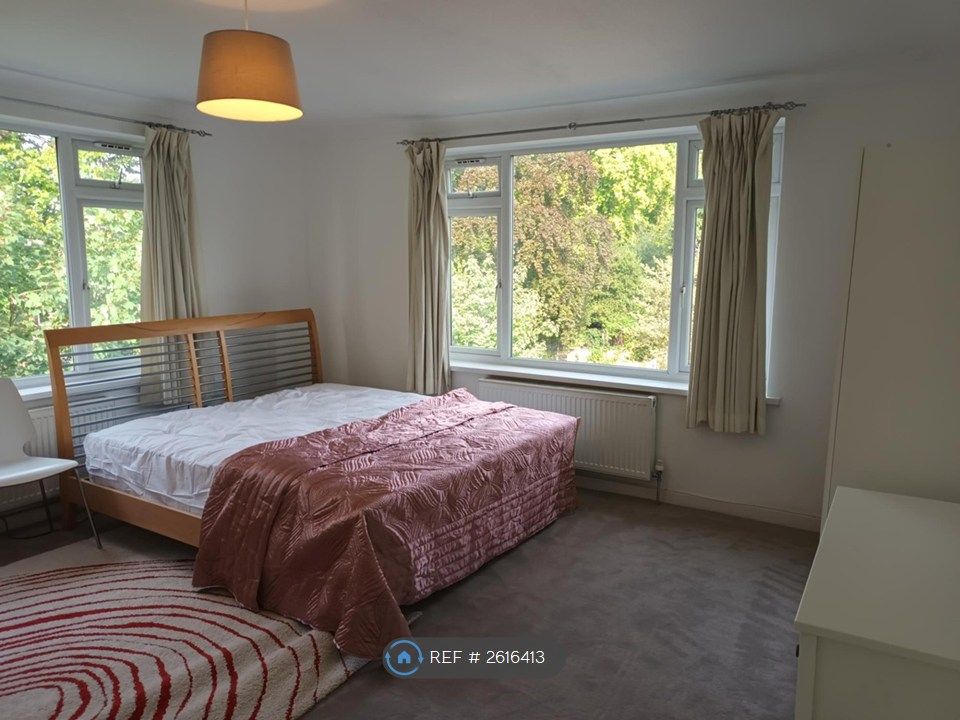 Property photo 1 of 12 Bed 2-Superking Bed