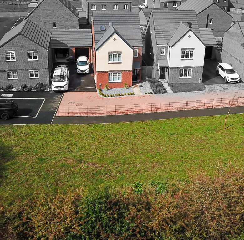 Property photo 2 of 23