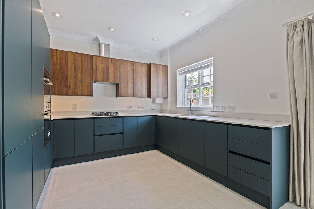 Property photo 2 of 15 Kitchen