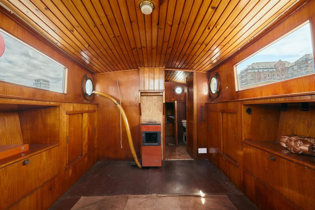 Property photo 2 of 19 2V1A7514_Hdr.Jpg