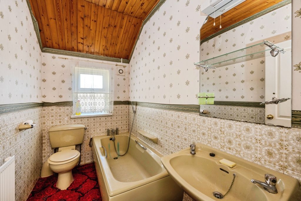 Property photo 3 of 16 Pbox-Img.Jpg