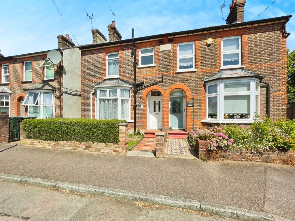 Property photo 3 of 25