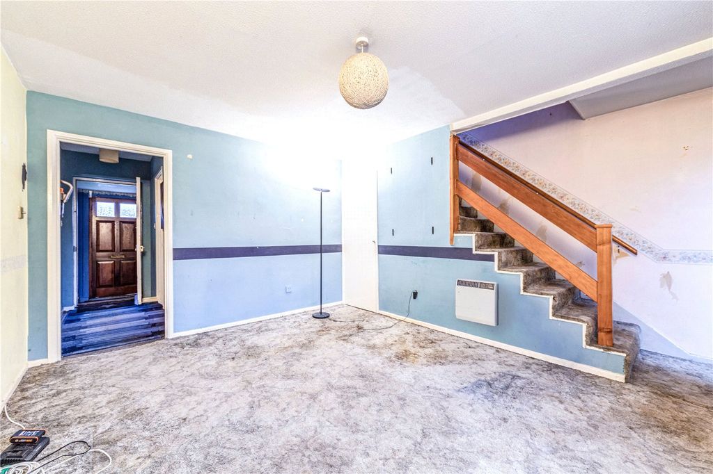 Property photo 2 of 14 Sitting Room