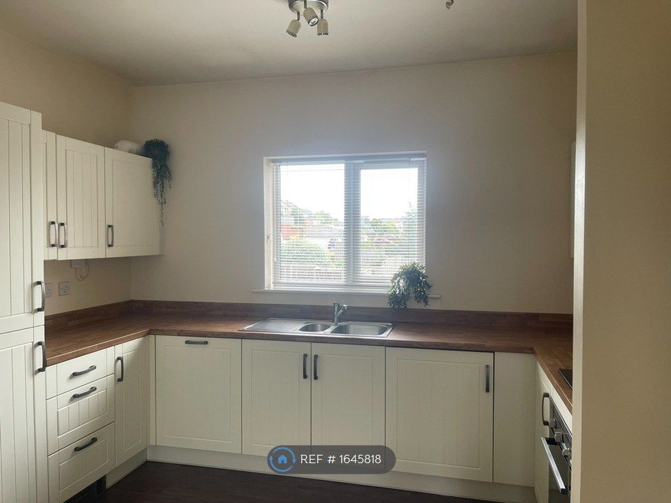 Property photo 1 of 20 American Style Kitchen