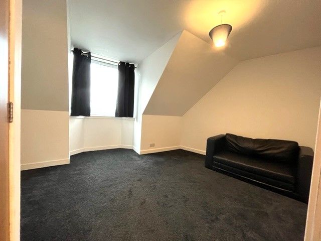 Property photo 2 of 7 Photo 2