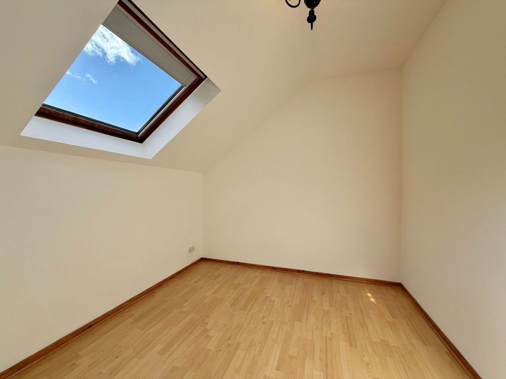 Additional image 11 of 2 bed flat for sale79 Drumdevan Road, Inverness IV2