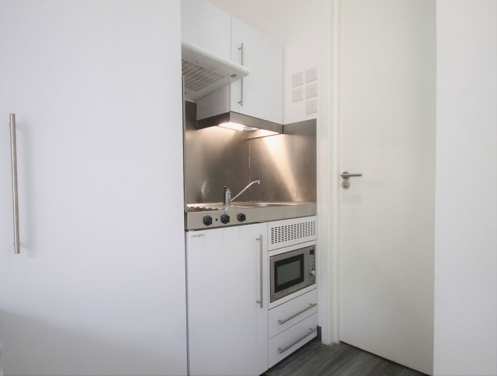 Property photo 2 of 4 Kitchenette