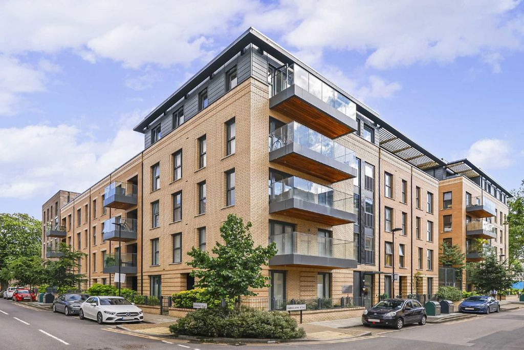 Property photo 2 of 10