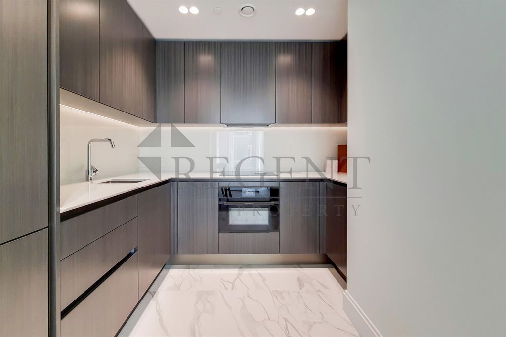 Property photo 3 of 14 Kitchen