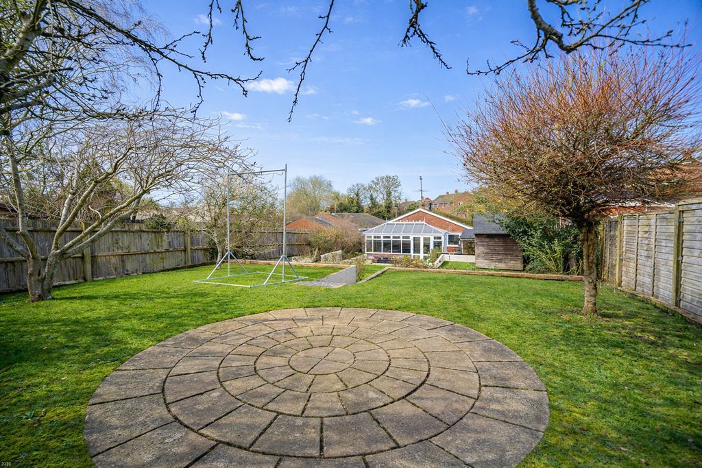 Property photo 2 of 24