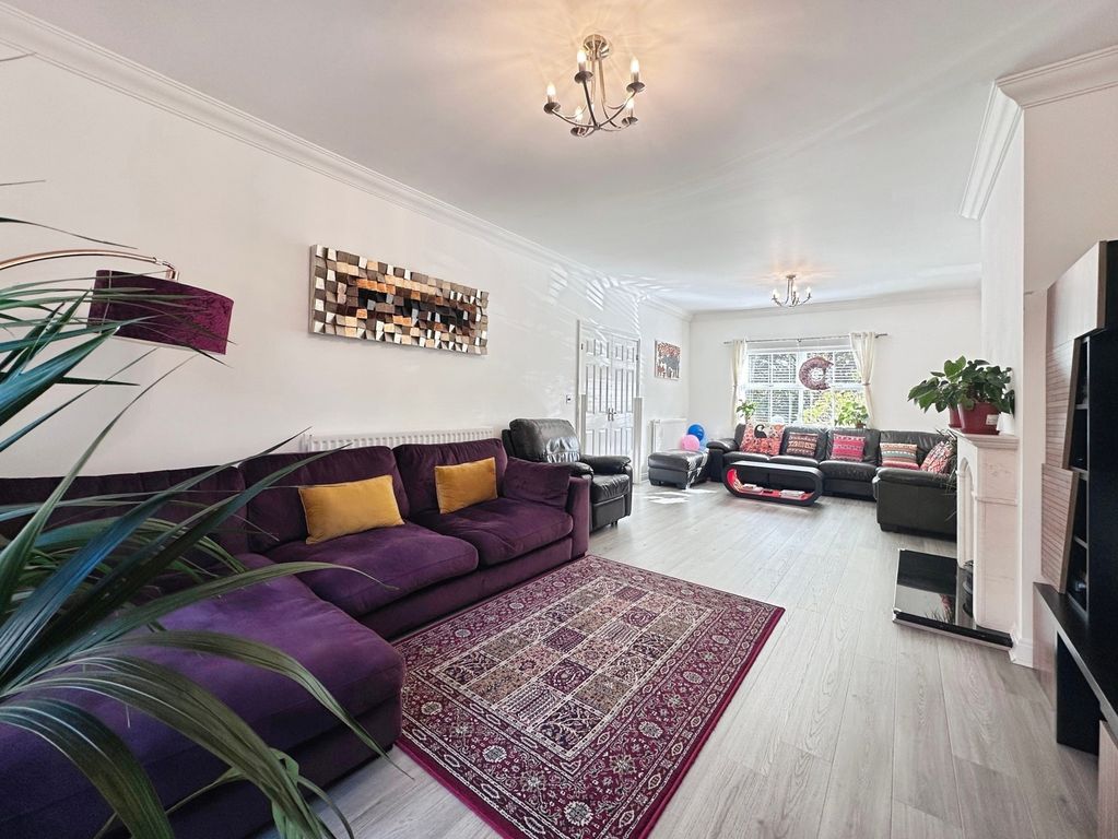 Property photo 2 of 16 Pbox-Img.Jpg
