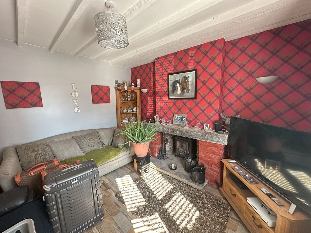 Property photo 2 of 14 Photo 1
