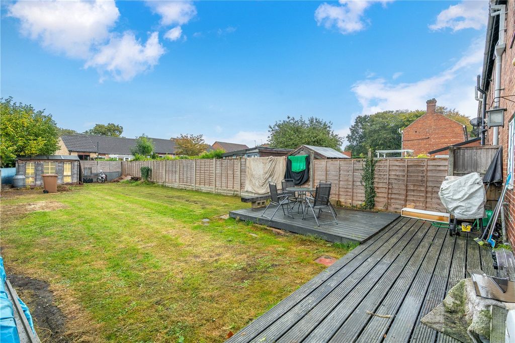 Property photo 3 of 15 Picture No. 12