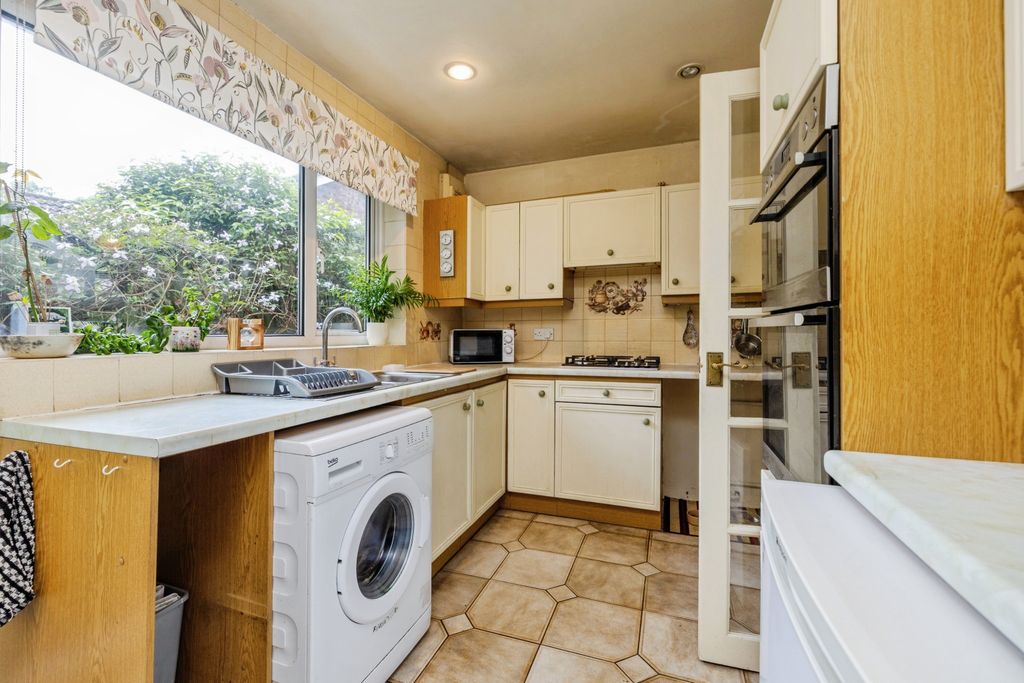 Additional image 11 of 3 bed bungalow for saleMalham Drive, Lincoln LN6