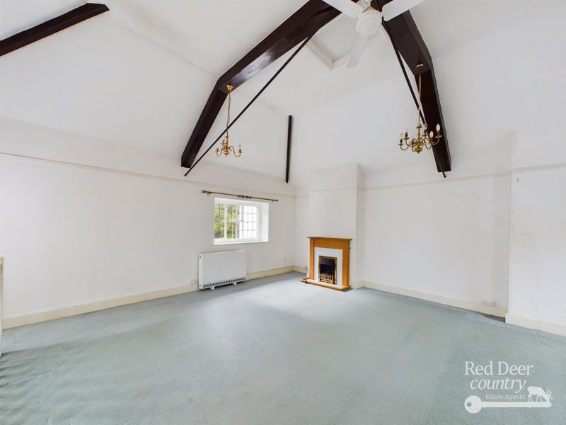 Property photo 2 of 18 Living/Dining