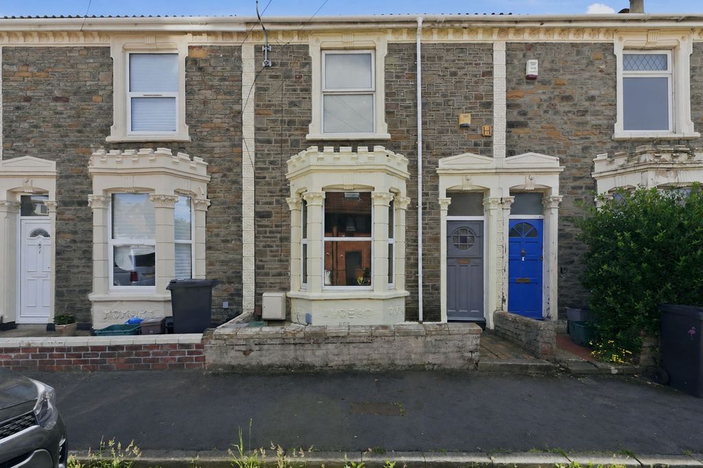 Property photo 1 of 23