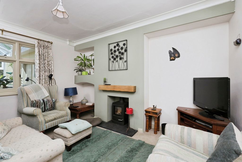 Property photo 2 of 15 Photo
