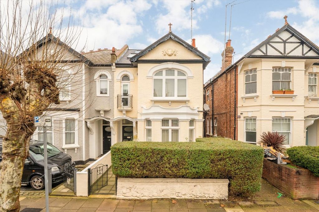 Property photo 1 of 5