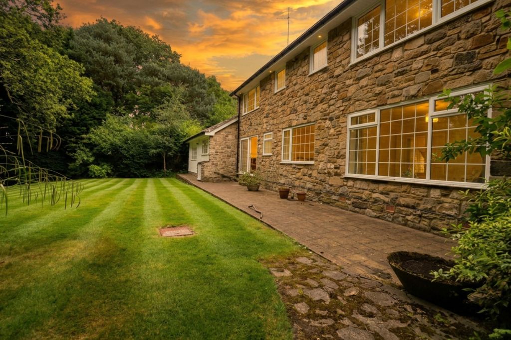 Property photo 3 of 39 5M Estate Agent Listing Photo Boost (2)