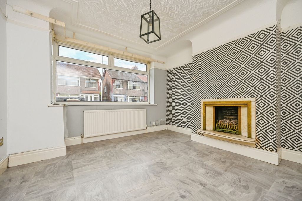 Property photo 3 of 13 Pbox-Img.Jpg