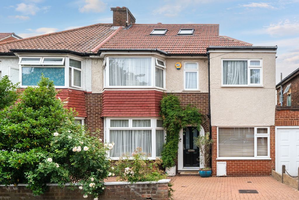 Property photo 1 of 20 5285021