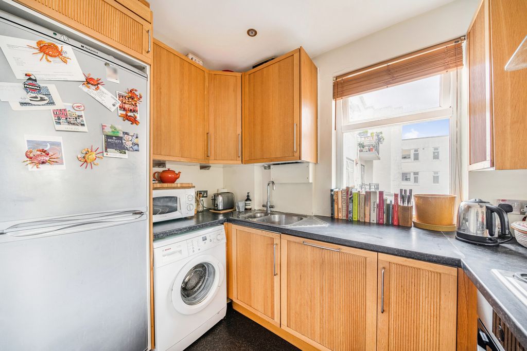 Property photo 2 of 15 Kitchen