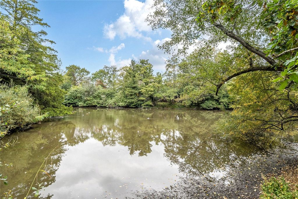 Additional image 19 of 2 bed flat for saleReading Road, Arborfield, Reading, Berkshire RG2