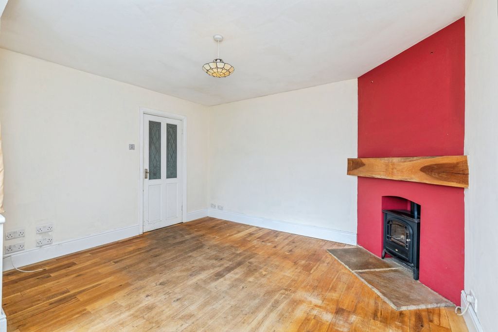 Property photo 3 of 18