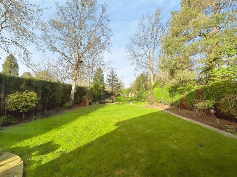 Property photo 2 of 46 Photo 24