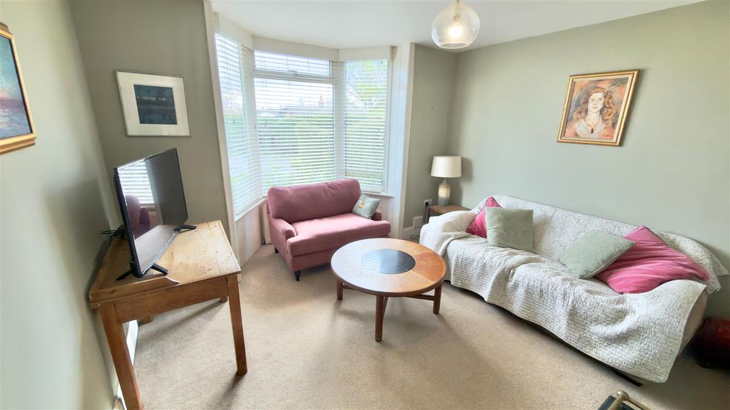 Property photo 2 of 27 Living Room 1.Jpg
