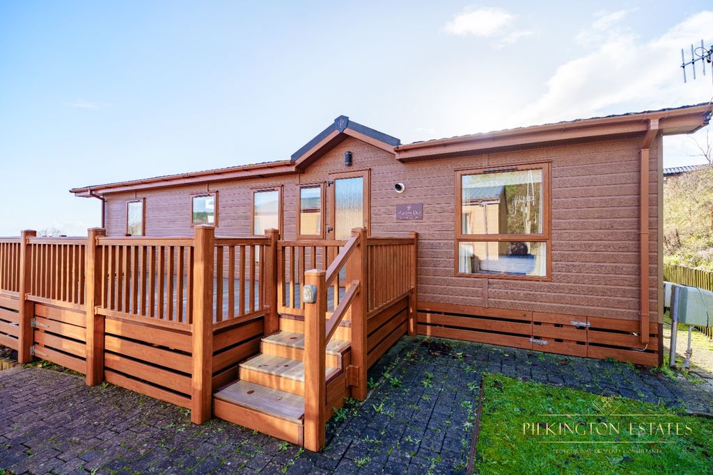 Property photo 1 of 14 4725392