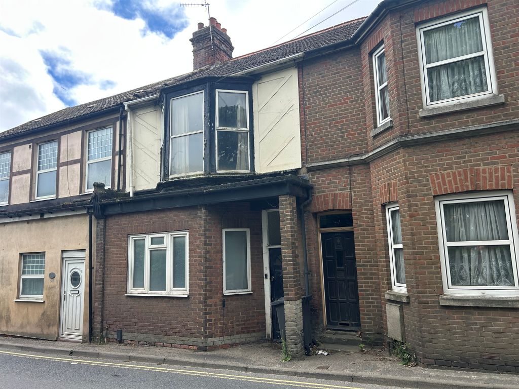 Property photo 1 of 6
