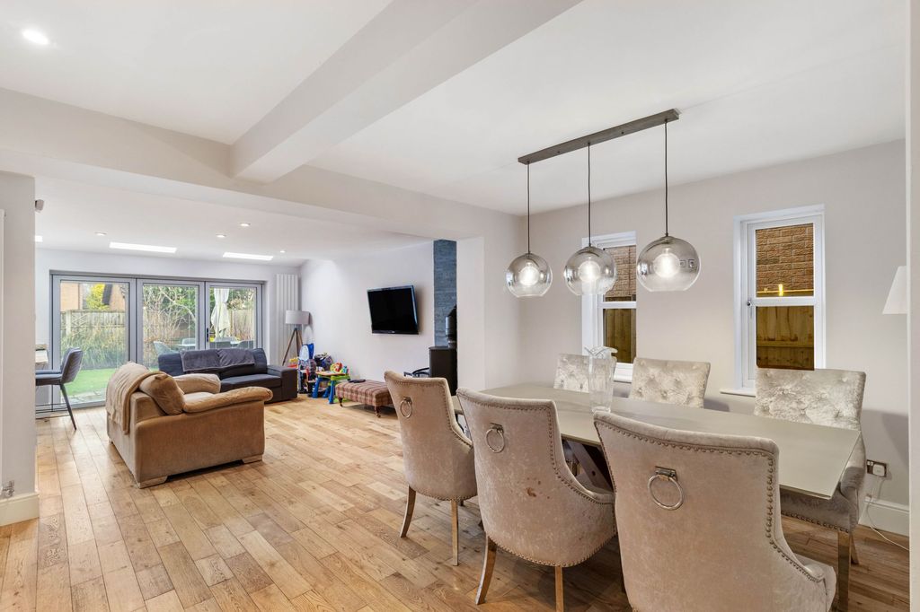 Property photo 3 of 30