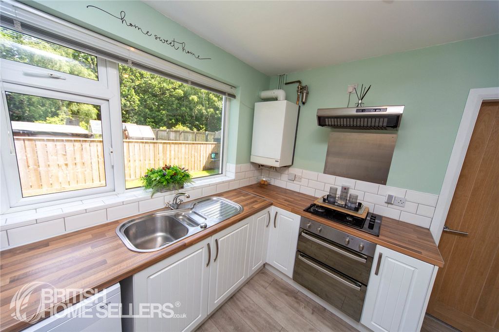 Property photo 3 of 19 Picture No. 09