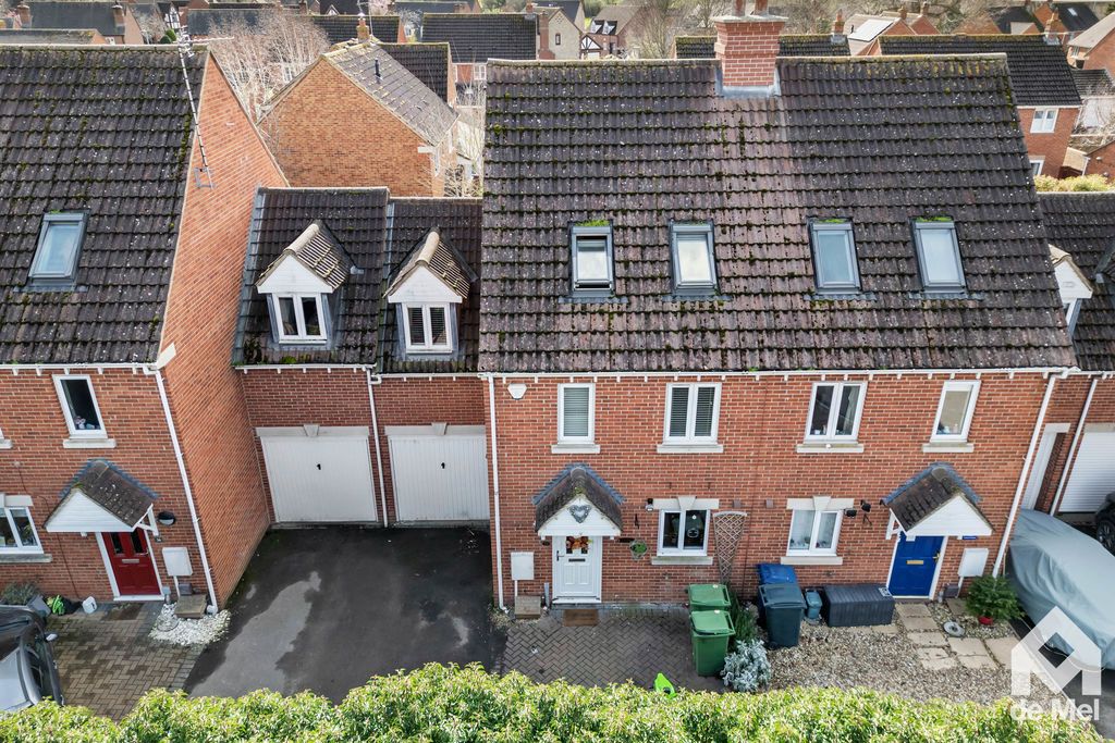 Property photo 2 of 13 Photo 1