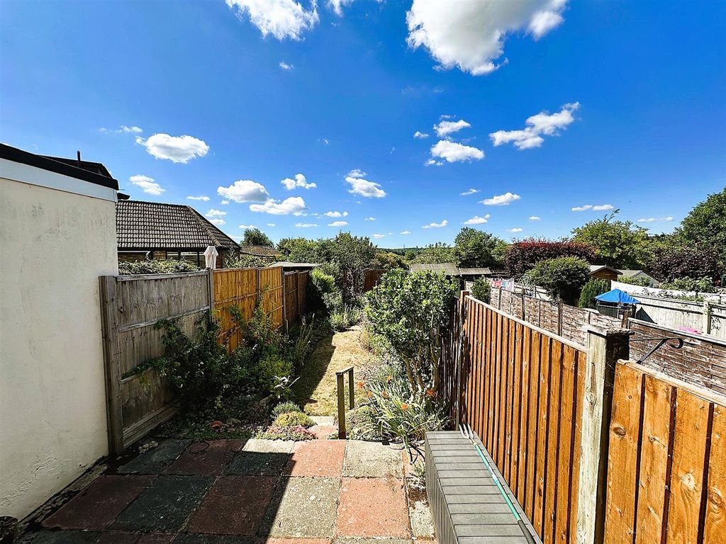Property photo 2 of 11 4.Jpg