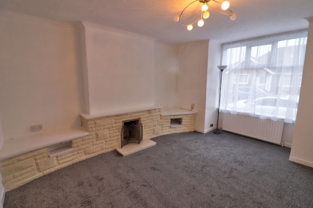 Property photo 2 of 10 Lounge