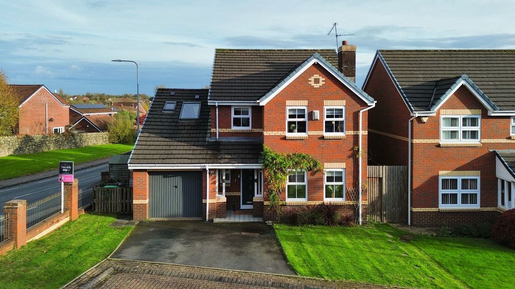 Property photo 2 of 24