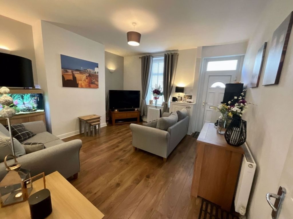 Property photo 1 of 9 1C8D800F-93Ab-47D7-B2D5-22080832B4Ac