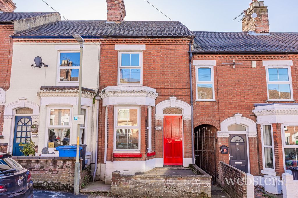 Property photo 1 of 13