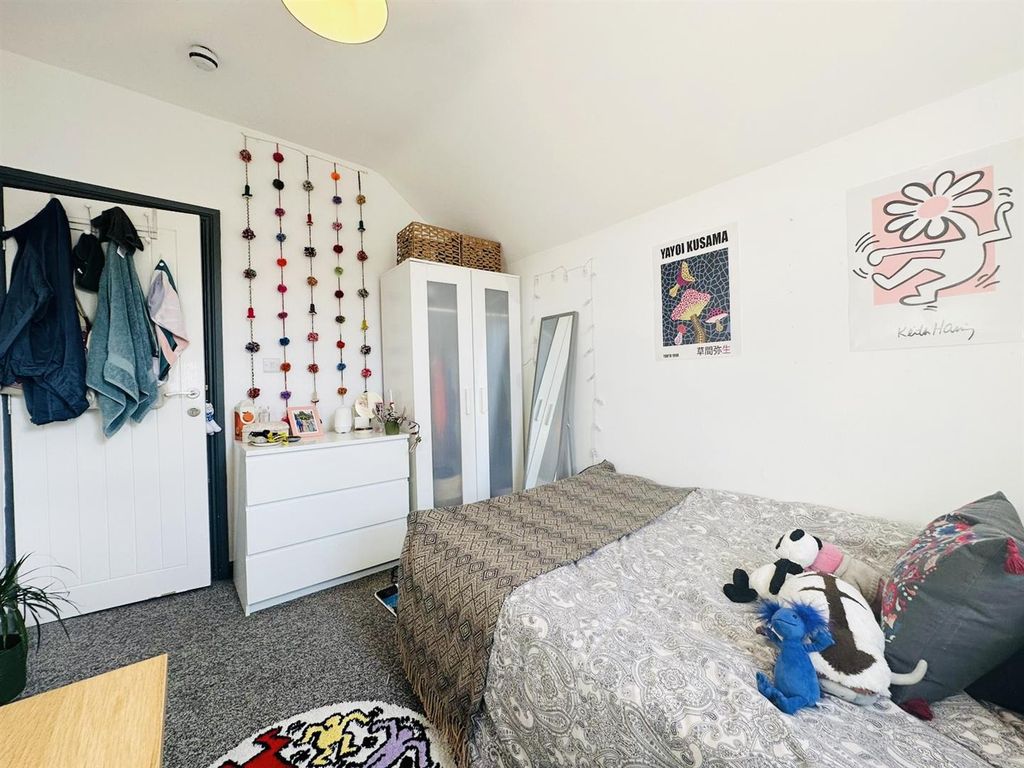 Property photo 3 of 13 Bedroom One