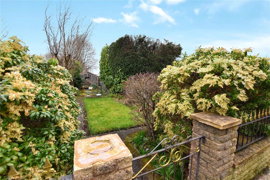 Property photo 3 of 11 Picture 3