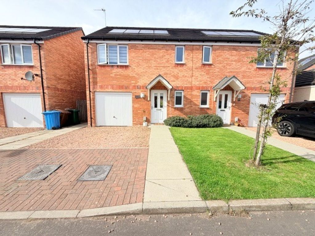 Property photo 2 of 28